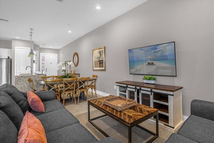 Image No.14-4 Bed Townhouse for sale