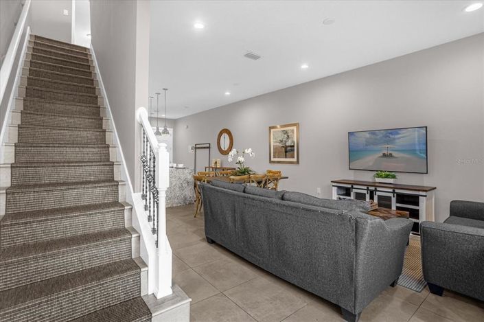 Image No.16-4 Bed Townhouse for sale