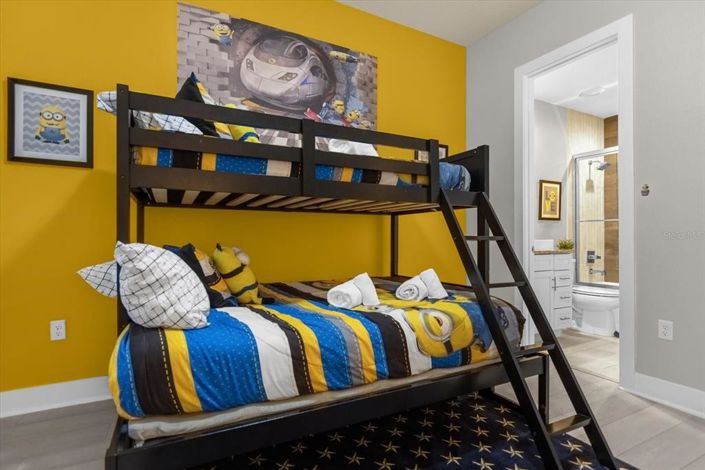 Image No.27-4 Bed Townhouse for sale