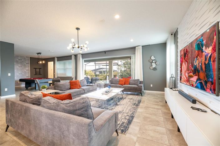 Image No.2-9 Bed House for sale