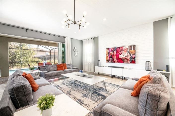 Image No.3-9 Bed House for sale