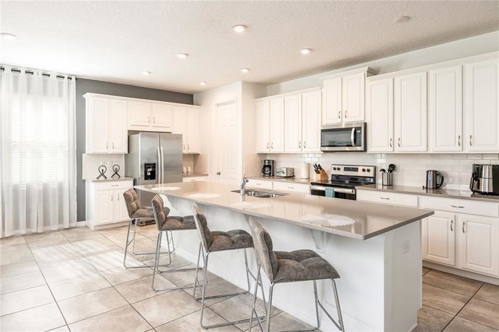 Image No.6-9 Bed House for sale