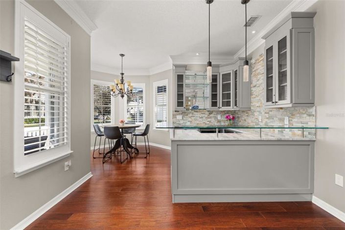 Image No.10-5 Bed House for sale