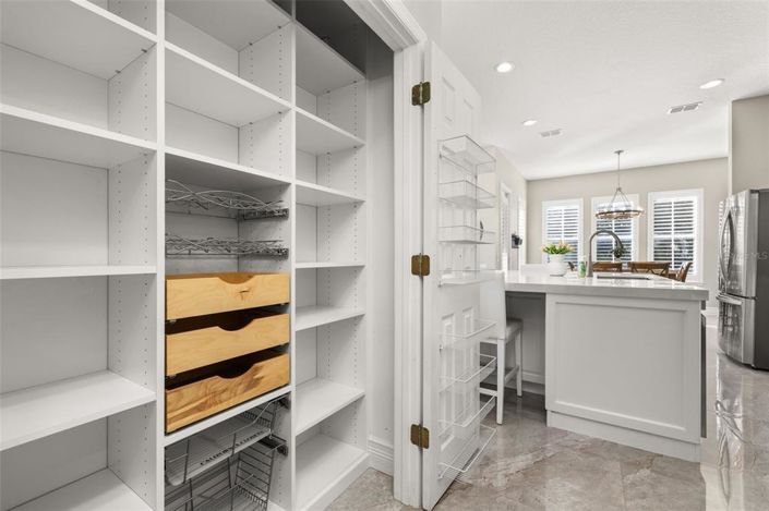 Image No.23-5 Bed House for sale