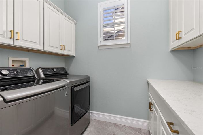 Image No.34-5 Bed House for sale