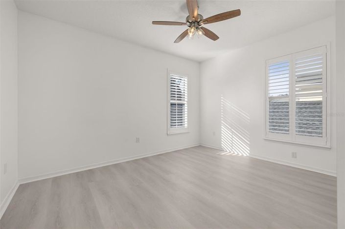 Image No.52-5 Bed House for sale