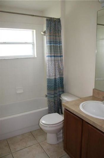 Image No.13-4 Bed House for sale