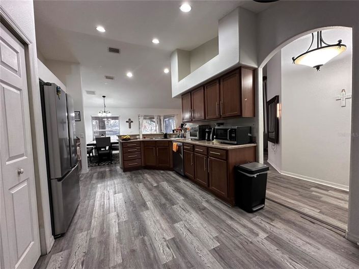 Image No.5-4 Bed House for sale