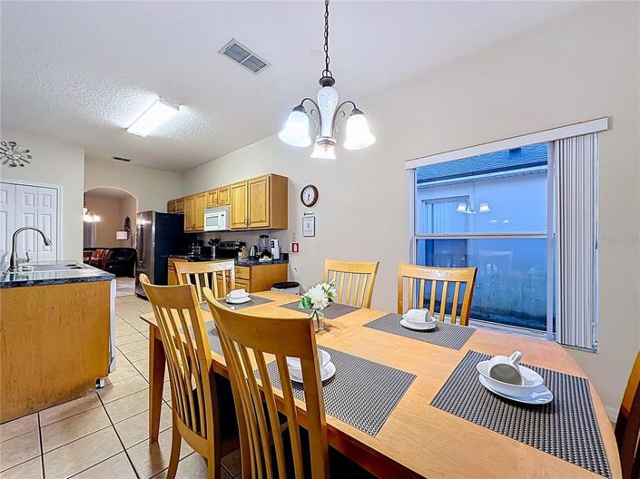 Image No.24-5 Bed House for sale