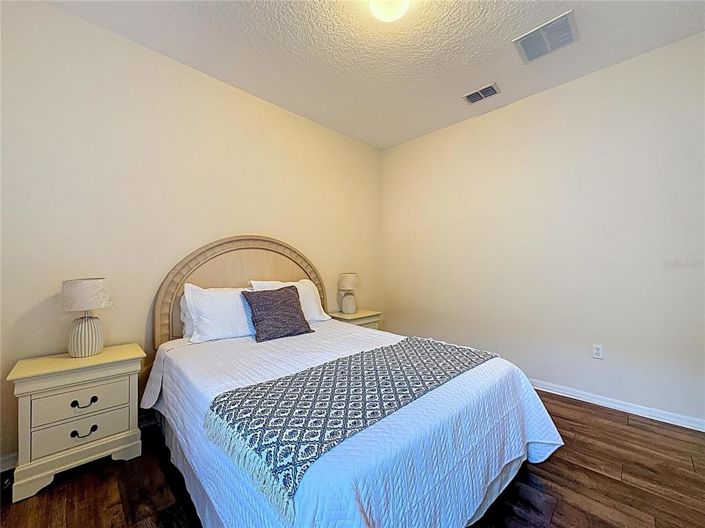 Image No.37-5 Bed House for sale