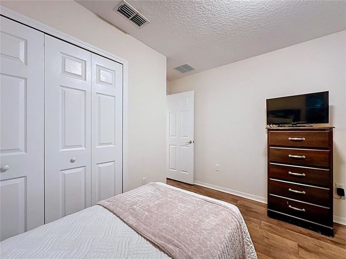 Image No.41-5 Bed House for sale