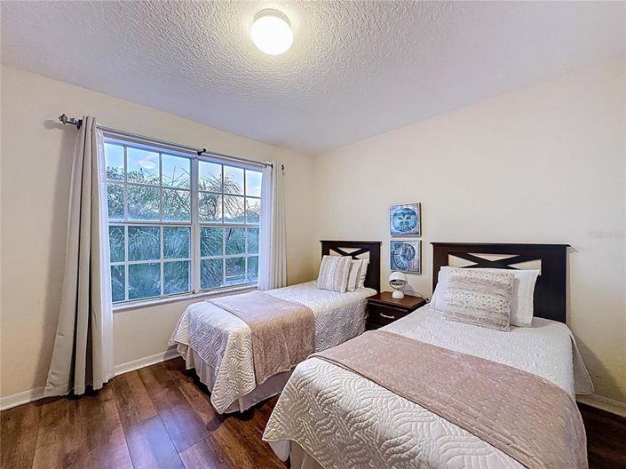 Image No.43-5 Bed House for sale