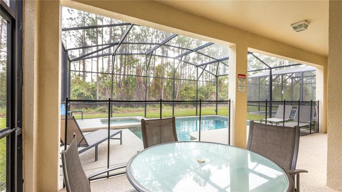 Image No.17-6 Bed House for sale