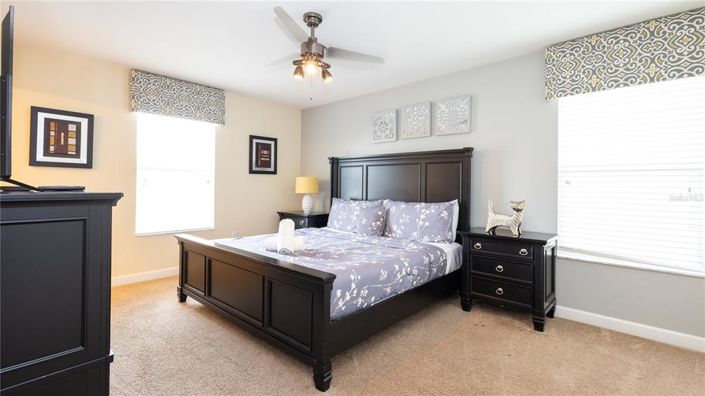 Image No.27-6 Bed House for sale