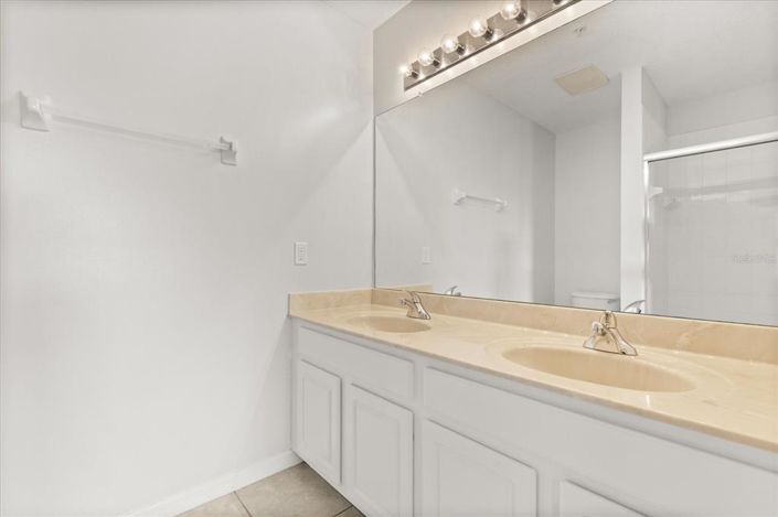 Image No.21-2 Bed Apartment for sale