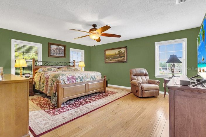 Image No.31-4 Bed House for sale