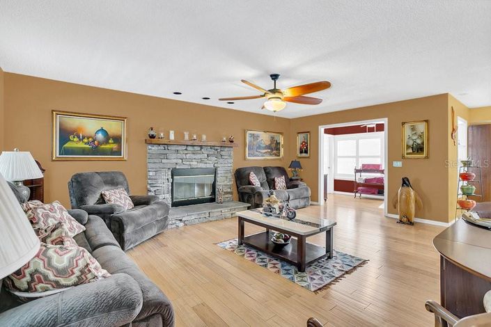 Image No.36-4 Bed House for sale