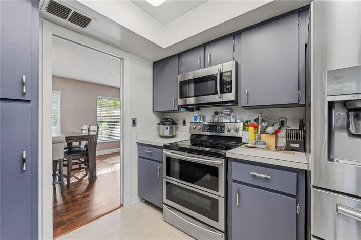 Image No.10-3 Bed House for sale