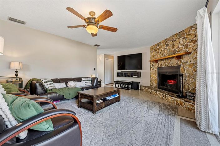 Image No.6-3 Bed House for sale