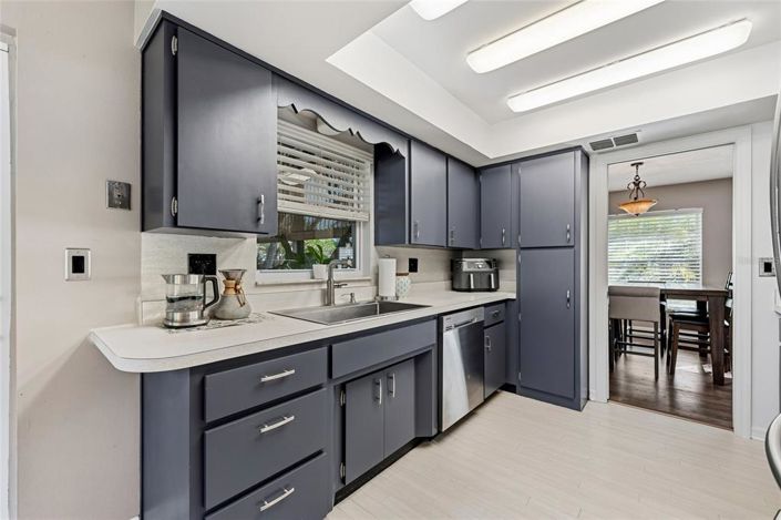 Image No.8-3 Bed House for sale