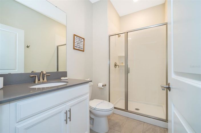 Image No.20-4 Bed Townhouse for sale