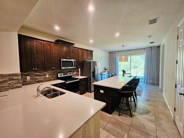 Image No.14-3 Bed House for sale