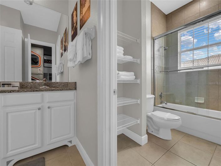 Image No.18-5 Bed House for sale