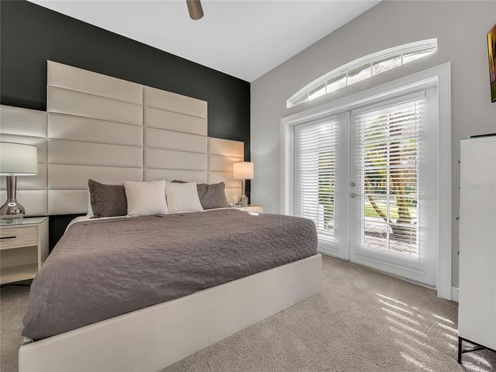 Image No.9-5 Bed House for sale