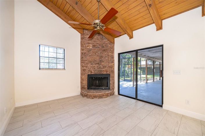 Image No.16-3 Bed House for sale