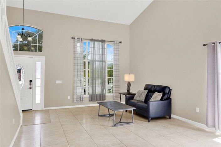 Image No.10-4 Bed House for sale