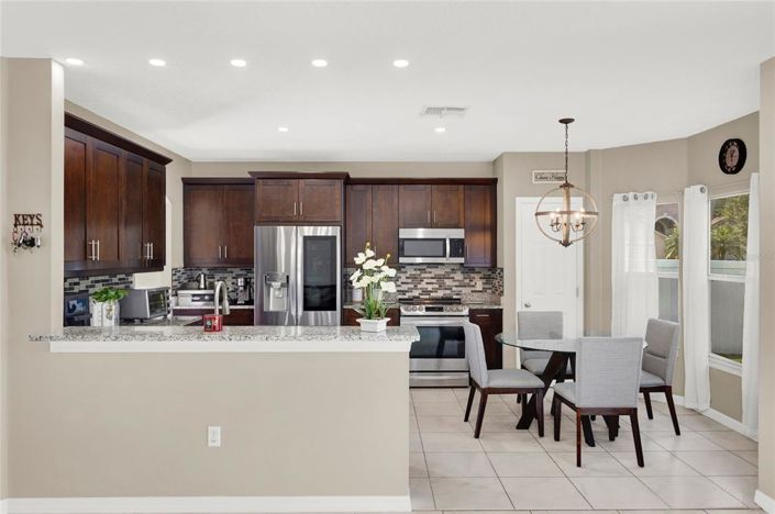 Image No.16-4 Bed House for sale