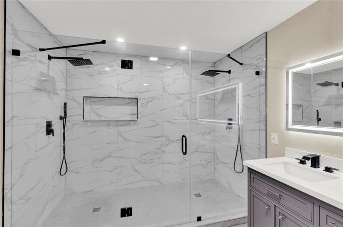 Image No.30-4 Bed House for sale