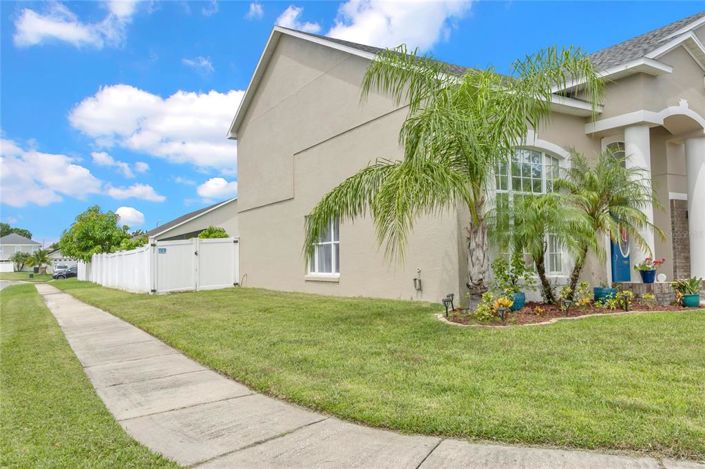 Image No.6-4 Bed House for sale