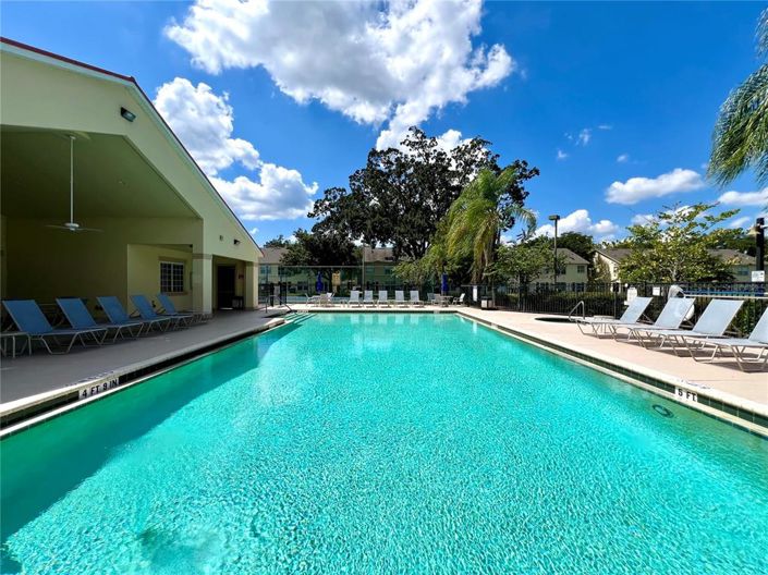 Image No.20-3 Bed Apartment for sale