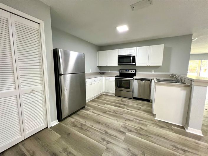 Image No.3-3 Bed Apartment for sale