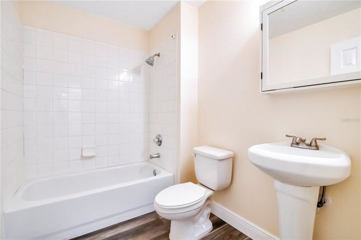 Image No.34-6 Bed House for sale