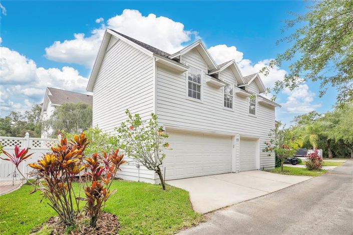 Image No.4-6 Bed House for sale