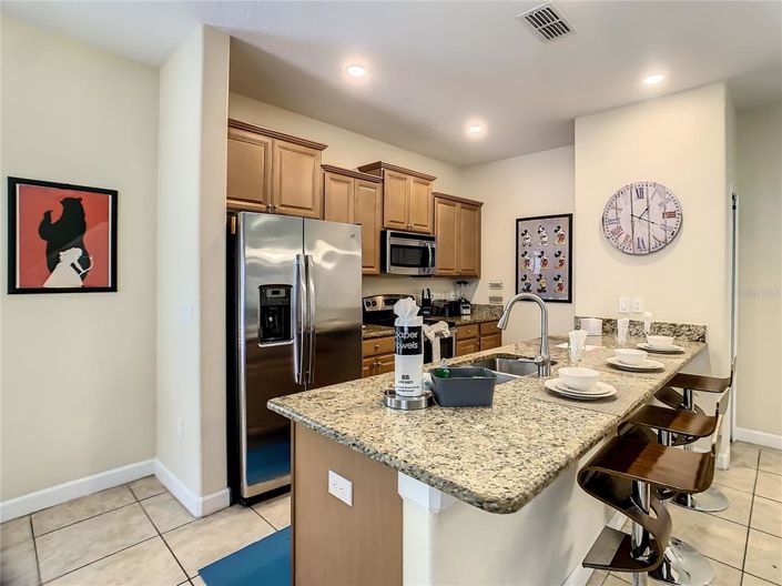 Image No.13-5 Bed Townhouse for sale