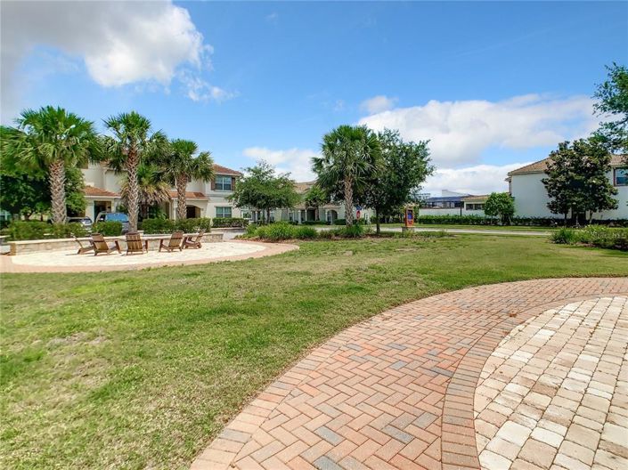 Image No.46-5 Bed Townhouse for sale