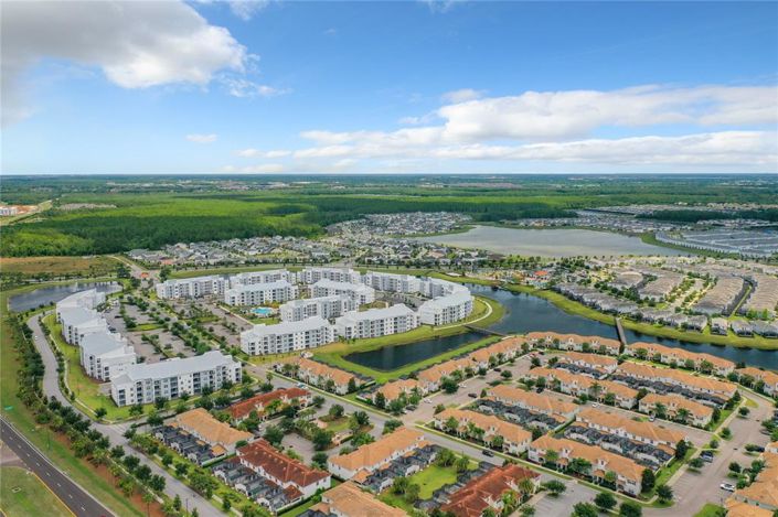 Image No.55-5 Bed Townhouse for sale