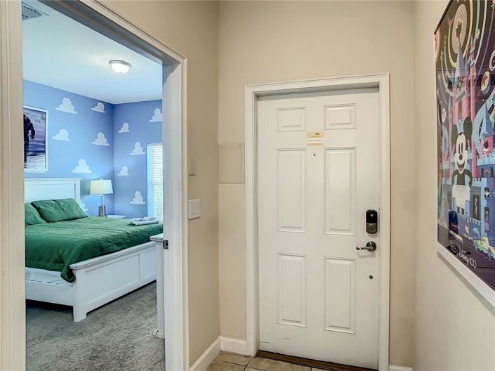 Image No.6-5 Bed Townhouse for sale