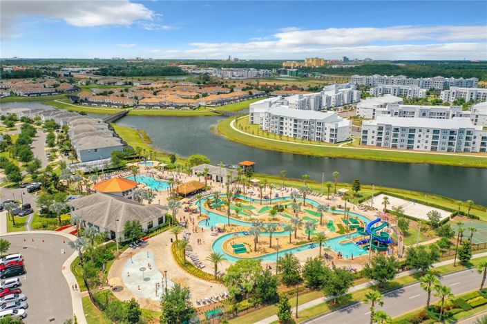 Image No.60-5 Bed Townhouse for sale