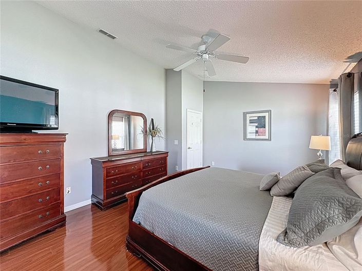 Image No.39-4 Bed House for sale