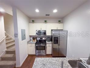 Image No.8-3 Bed Townhouse for sale