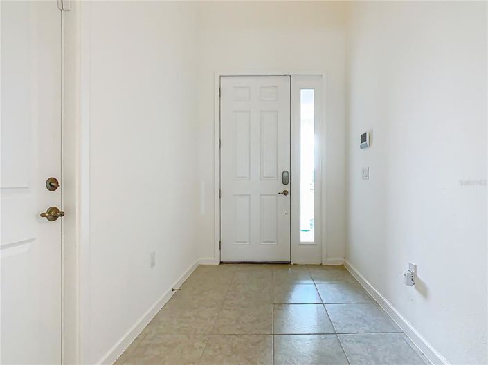 Image No.11-8 Bed House for sale