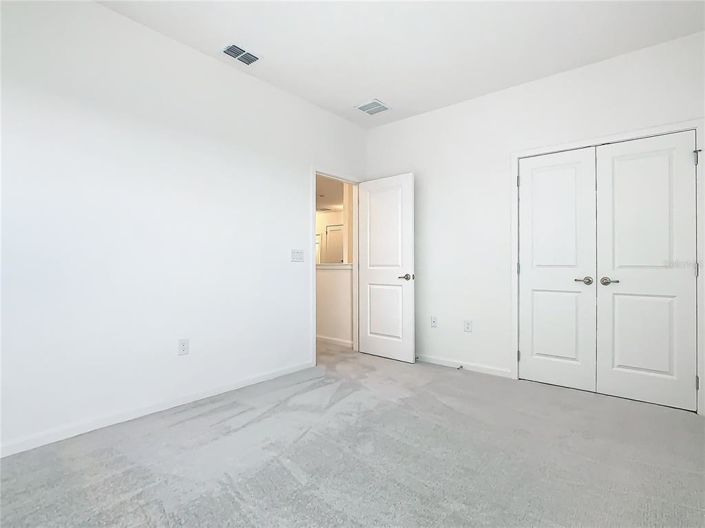 Image No.26-8 Bed House for sale