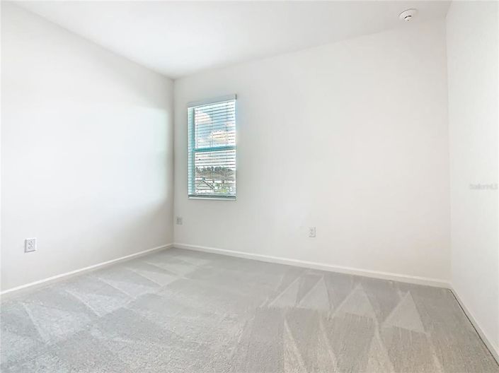 Image No.37-8 Bed House for sale