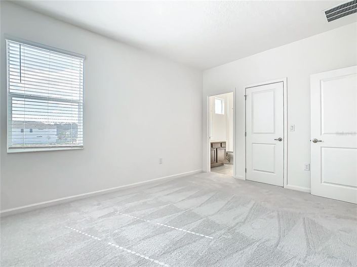 Image No.43-8 Bed House for sale