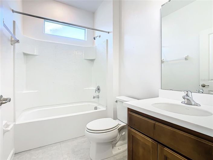 Image No.48-8 Bed House for sale