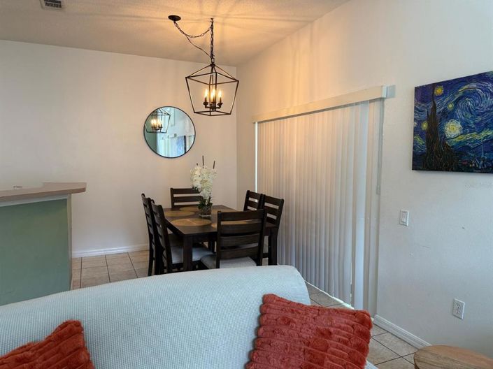 Image No.8-Maison de ville de 4 chambres à vendre à Saint John